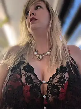 Sexybiene969 online show from 03-25-26, 05:12