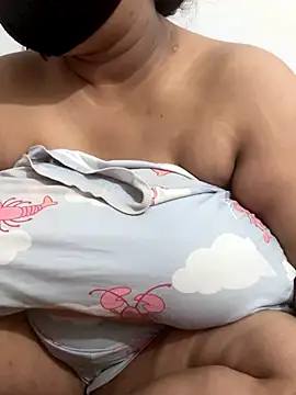 Snapshot of Yoursexy_cherry chatting on 10-01-25, 08:02 Yoursexy cherry online show from 10-01-25, 08:02