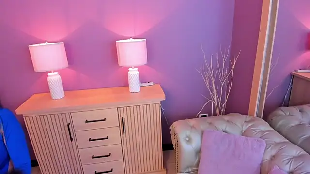 scarlet edwars online show from 03-03-25, 12:06