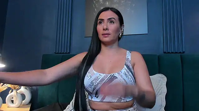 scarlet edwars online show from 12-21-25, 06:20