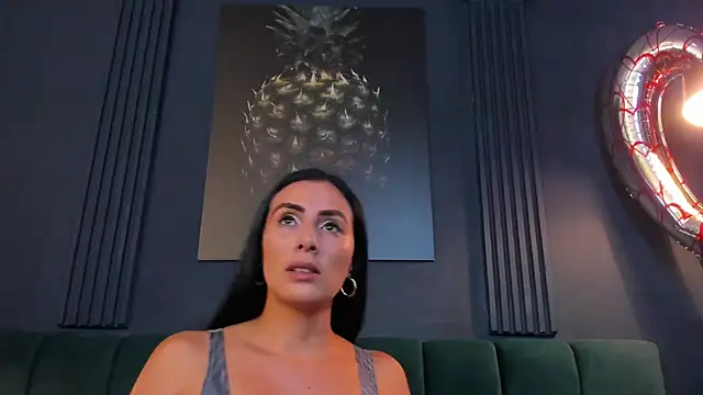 scarlet edwars online show from 02-27-25, 07:04