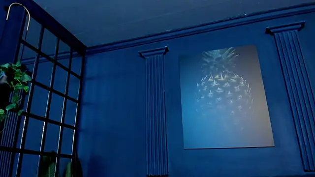 scarlet edwars online show from 10-19-25, 12:19