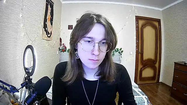 Snapshot of tangerine4dreams chatting on 02-11-25, 10:14 tangerine4dreams online show from 02-11-25, 10:14