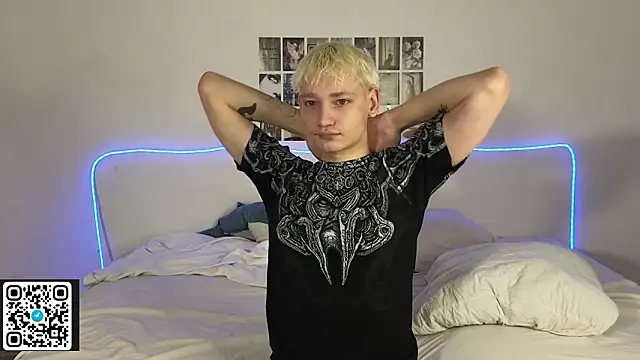 Julian wins online show from 03-19-26, 05:07