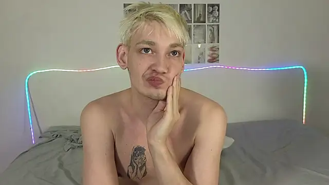 Julian wins online show from 03-22-26, 12:50