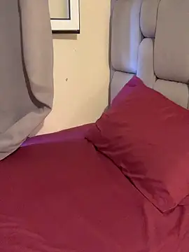 Snapshot of EliNa_eli1 chatting on 09-09-25, 07:07 EliNa eli1 online show from 09-09-25, 07:07