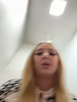 hotamanda01 online show from 02-07-26, 08:17