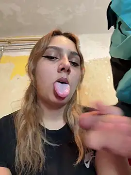 hotamanda01 online show from 04-16-26, 09:39