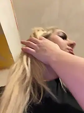 hotamanda01 online show from 02-13-26, 11:38