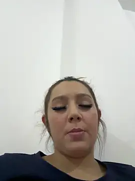 hotamanda01 online show from 06-05-26, 07:19