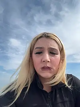 hotamanda01 online show from 02-27-26, 12:16