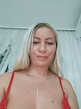 visnjica online show from 10-25-25, 04:40