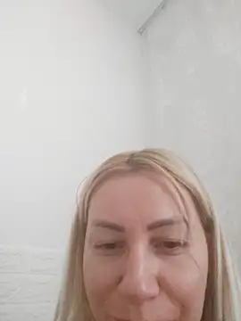 Snapshot of visnjica chatting on 06-02-26, 03:23 visnjica online show from 06-02-26, 03:23