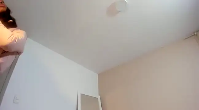 enyelsalas2 online show from 02-26-25, 12:09