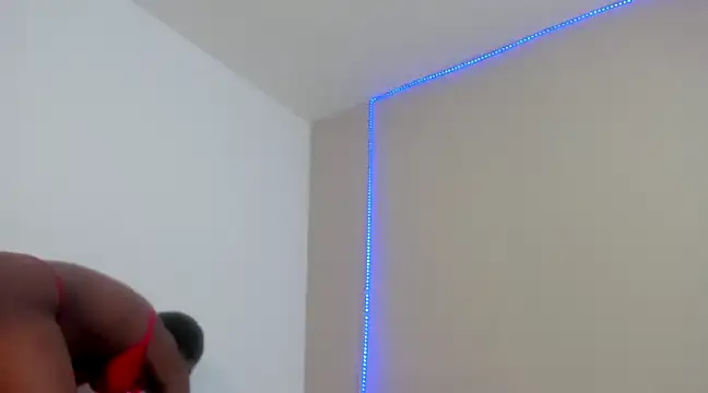 enyelsalas2 online show from 02-07-25, 01:01