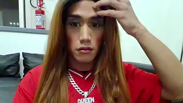 Snapshot of Ladyosa99 chatting on 02-17-25, 12:22 Ladyosa99 online show from 02-17-25, 12:22