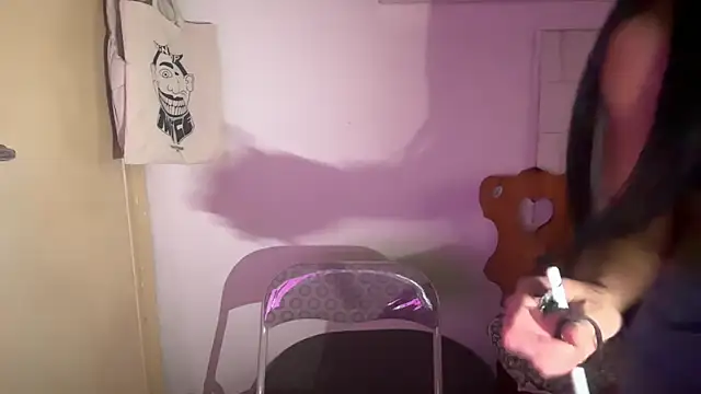 Snapshot of Ladyosa99 chatting on 02-14-25, 12:14 Ladyosa99 online show from 02-14-25, 12:14