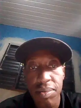 Snapshot of Ailton9865 chatting on 10-19-25, 12:30 Ailton9865 online show from 10-19-25, 12:30