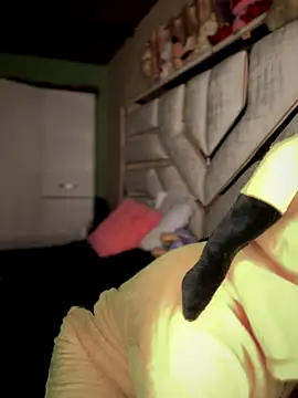 Laura-Khalifa online show from 09-15-25, 05:52