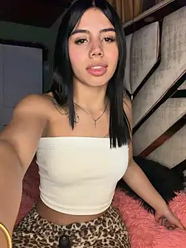 Laura-Khalifa online show from 02-05-26, 07:26