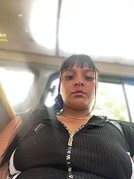 Dulce  Boyd online show from 11-27-25, 01:22