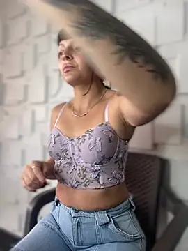 Dulce  Boyd online show from 03-15-25, 01:51