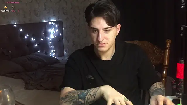 dark-willoww online show from 02-11-25, 04:44