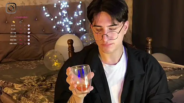 dark-willoww online show from 02-19-25, 12:25