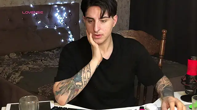 dark-willoww online show from 02-12-25, 01:16