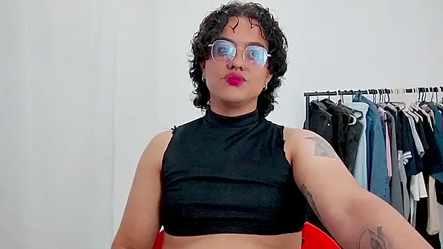 Snapshot of Diane_blossom chatting on 02-23-26, 12:01 Diane blossom online show from 02-23-26, 12:01