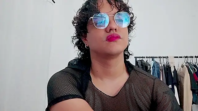 Snapshot of Diane_blossom chatting on 02-24-26, 11:05 Diane blossom online show from 02-24-26, 11:05