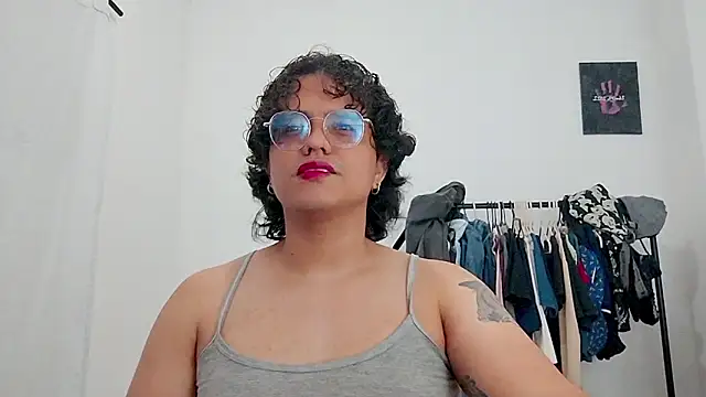 Snapshot of Diane_blossom chatting on 03-01-26, 12:32 Diane blossom online show from 03-01-26, 12:32