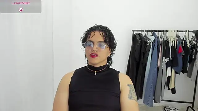 Snapshot of Diane_blossom chatting on 02-23-26, 10:54 Diane blossom online show from 02-23-26, 10:54