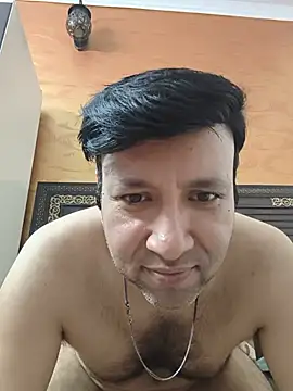 Snapshot of innocentboy1987 chatting on 07-12-26, 04:30 innocentboy1987 online show from 07-12-26, 04:30