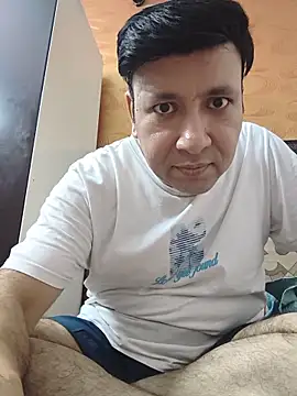 Snapshot of innocentboy1987 chatting on 06-14-26, 04:41 innocentboy1987 online show from 06-14-26, 04:41