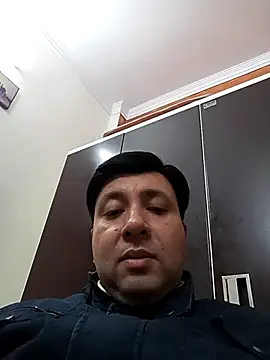 innocentboy1987 online show from 02-15-25, 05:09