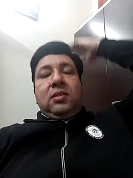 innocentboy1987 online show from 03-10-25, 08:39