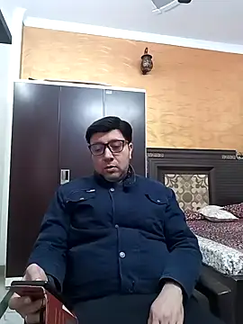 innocentboy1987 online show from 02-16-25, 04:31