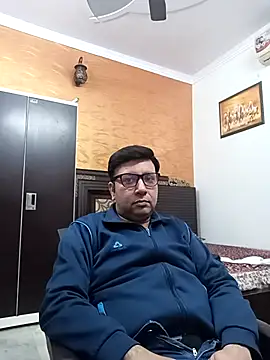 innocentboy1987 online show from 03-06-25, 06:19