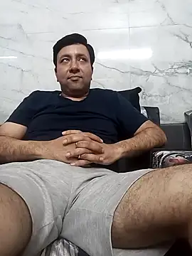 innocentboy1987 online show from 03-08-26, 09:23