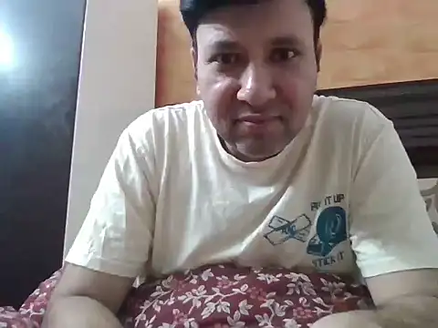 innocentboy1987 online show from 04-24-26, 05:53