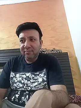 innocentboy1987 online show from 04-20-26, 06:16