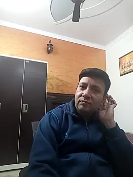 innocentboy1987 online show from 12-17-25, 05:23