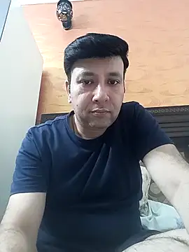 innocentboy1987 online show from 05-16-26, 06:45