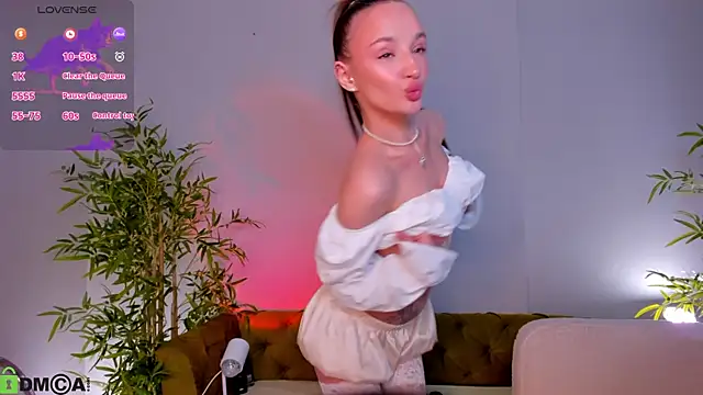 miiss  lulu online show from 05-27-26, 01:57