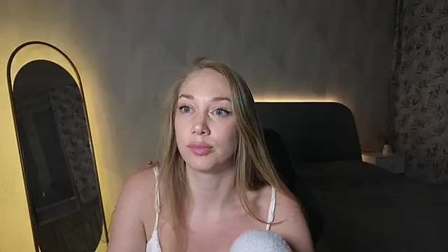 Engel 13 online show from 11-26-25, 07:14