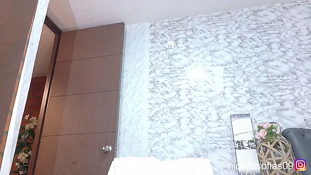 Snapshot of nicollesofia2 chatting on 07-01-26, 04:13 nicollesofia2 online show from 07-01-26, 04:13