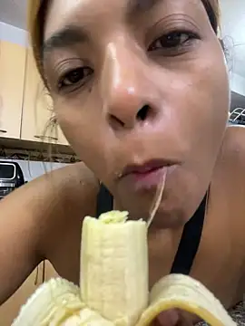 nicollesofia2 online show from 02-07-26, 05:10