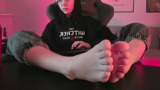 PhilippaAdamas online show from 03-01-25, 02:26