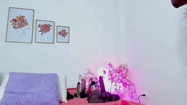 alejandra-cortes online show from 11-04-25, 11:03